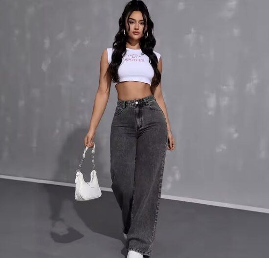 Stiilsed naiste teksad – laia lõikega